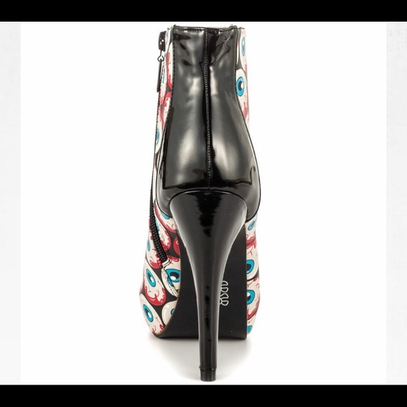 NWOT IRON FIST PEEPING TOM BOOTIE fits like a sz10 - Picture 4 of 8